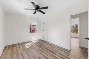 1009 Benjamin Pkwy, Greensboro, NC 27408 - Photo 26