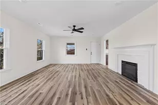 1009 Benjamin Pkwy, Greensboro, NC 27408 - Photo 6