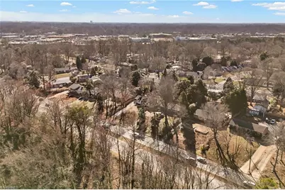 1009 Benjamin Parkway, Greensboro, NC 27408 - Photo 30