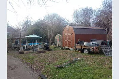 4004 Dalton Street, Winston-Salem, NC 27105 - Photo 4