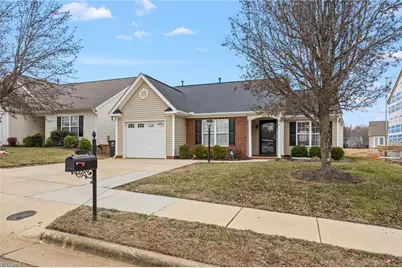 1623 Faircrest Lane, Greensboro, NC 27406 - Photo 2