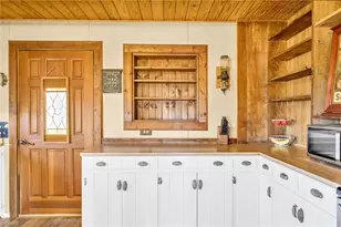 575 New River Cemetery Rd, Grassy Creek, NC 28631 - Photo 4