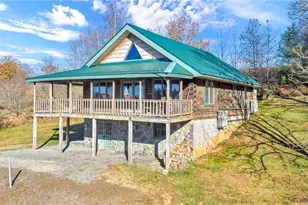 575 New River Cemetery Rd, Grassy Creek, NC 28631 - Photo 2