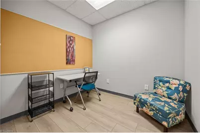 603-E Eastchester Drive, High Point, NC 27262 - Photo 14