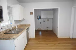 908 Ashe St, Greensboro, NC 27406 - Photo 4