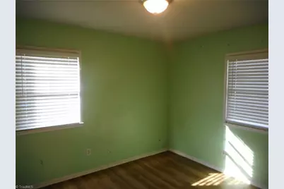 908 Ashe Street, Greensboro, NC 27406 - Photo 8