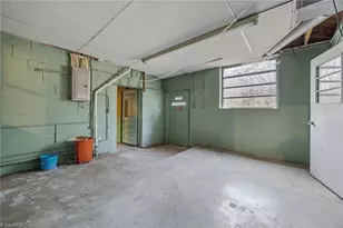 806 7th Ave, Mayodan, NC 27027 - Photo 28