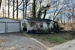 156 Spruce St, Mocksville, NC 27028 - Photo 2