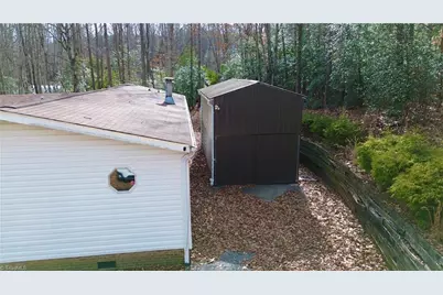 196 Guilford Road, Harmony, NC 28634 - Photo 24