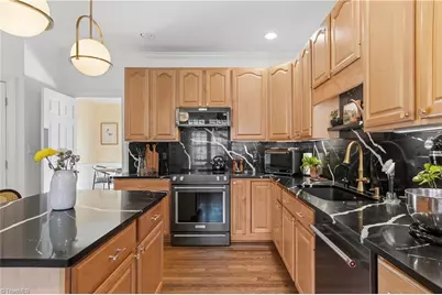 325 Stonebrook Lane, Winston-Salem, NC 27104 - Photo 8