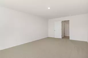 3019 Middle Creek Ln, Greensboro, NC 27405 - Photo 18