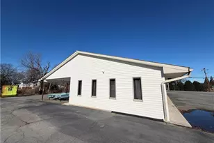 518 Southbound St, Lexington, NC 27292 - Photo 4
