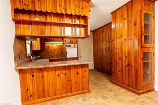 264 Airview Dr, Mount Airy, NC 27030 - Photo 10