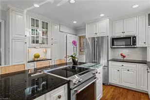 609 Elmwood Dr, Greensboro, NC 27408 - Photo 32