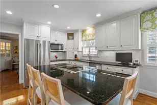 609 Elmwood Dr, Greensboro, NC 27408 - Photo 34