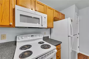 6702 W Friendly Ave, Greensboro, NC 27410 - Photo 10