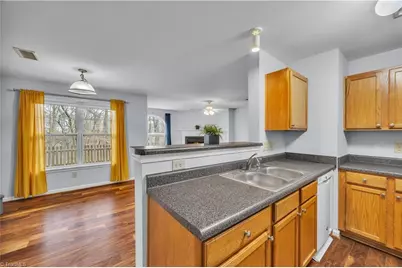 6702 W Friendly Avenue #3C, Greensboro, NC 27410 - Photo 8