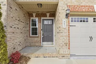 882 Silver Leaf Dr, Winston-Salem, NC 27103 - Photo 2