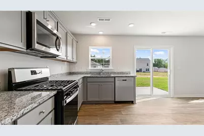 106 Beechwood Circle, Thomasville, NC 27360 - Photo 10