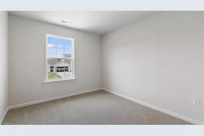 106 Beechwood Circle, Thomasville, NC 27360 - Photo 16