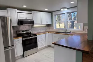 215 Oakwoods Ln, Wilkesboro, NC 28697 - Photo 4