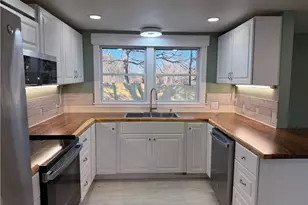 215 Oakwoods Ln, Wilkesboro, NC 28697 - Photo 6