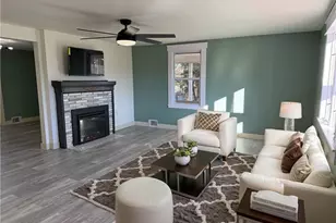 215 Oakwoods Ln, Wilkesboro, NC 28697 - Photo 2