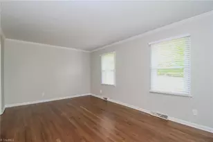 999 Nottingham Rd, High Point, NC 27262 - Photo 2