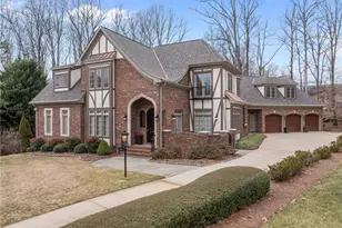 5 Postbridge Ct, Greensboro, NC 27407 - Photo 2