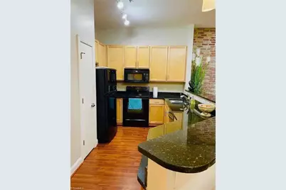 220 W Market Street #103, Greensboro, NC 27401 - Photo 4