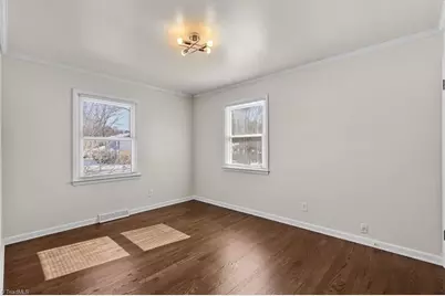 1811 Downing Street, Greensboro, NC 27410 - Photo 28