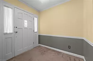 304 Irving Park Dr, Kernersville, NC 27284 - Photo 2