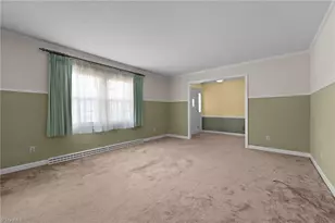 304 Irving Park Dr, Kernersville, NC 27284 - Photo 8