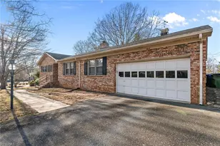 304 Irving Park Dr, Kernersville, NC 27284 - Photo 32