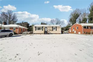 922 Llano Pl, Greensboro, NC 27401 - Photo 2