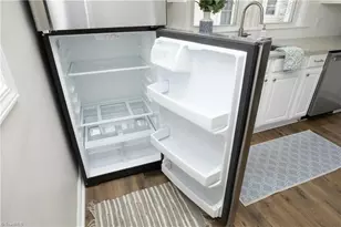 804 Harris St, Burlington, NC 27217 - Photo 16