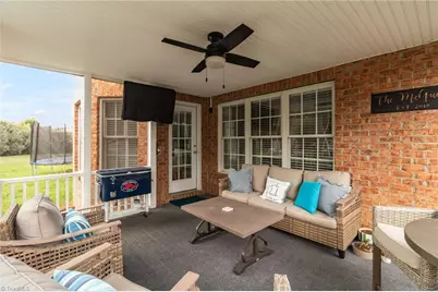 136 Montauk Court, Clemmons, NC 27012 - Photo 32