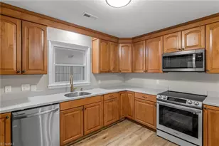 1113 Rustic Rd, Greensboro, NC 27410 - Photo 28