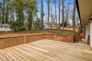 1113 Rustic Rd, Greensboro, NC 27410 - Photo 8