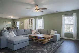 112 W Carmel Cove Dr, Mocksville, NC 27028 - Photo 4