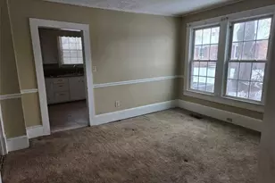 309 Taylor St, Mount Airy, NC 27030 - Photo 6