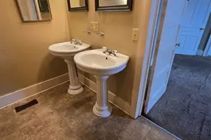 309 Taylor St, Mount Airy, NC 27030 - Photo 12