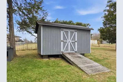 6404 Brookline Drive, Pleasant Garden, NC 27313 - Photo 36