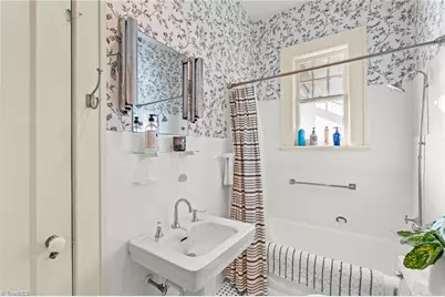 630 Colonial Drive, High Point, NC 27262 - Photo 28