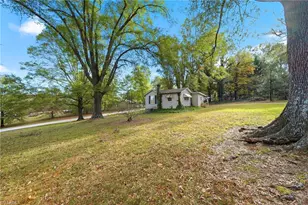 119 Sunset Dr, Taylorsville, NC 28681 - Photo 12