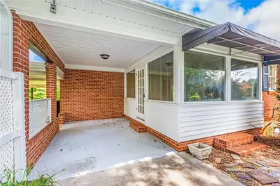 300 E Lee Avenue, Yadkinville, NC 27055 - Photo 36