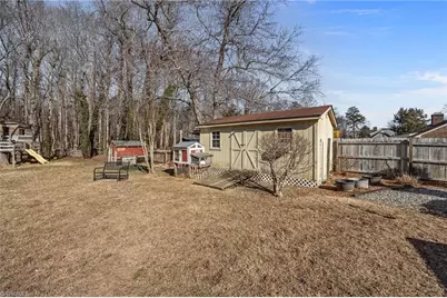 2201 Hunters Ridge Drive, Pleasant Garden, NC 27313 - Photo 10