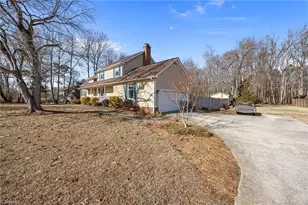 2201 Hunters Ridge Dr, Pleasant Garden, NC 27313 - Photo 4