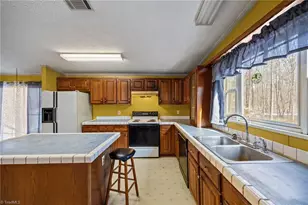 4617 Sams Rd, Mebane, NC 27302 - Photo 14