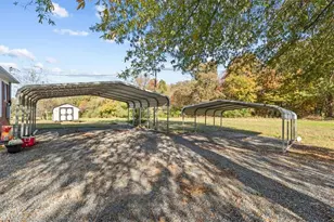 612 Reeder Rd, Seagrove, NC 27341 - Photo 24